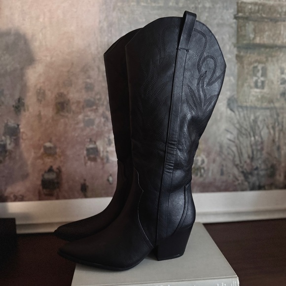 NWOT Embroidered Western Cowboy High Boots for Women - Vegan Leather. - Picture 1 of 8